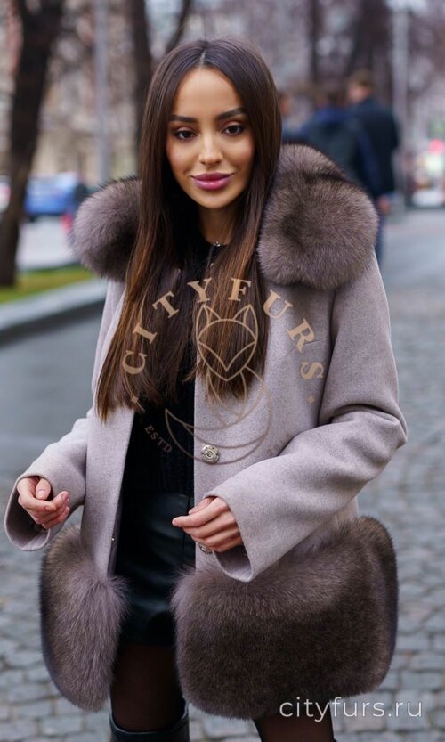 Пальто с мехом финского песца под соболь цвет серый