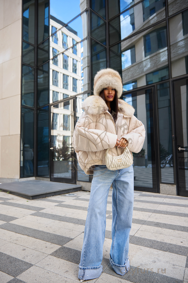 пуховик с мехом лисы, oversize — молочный (2)